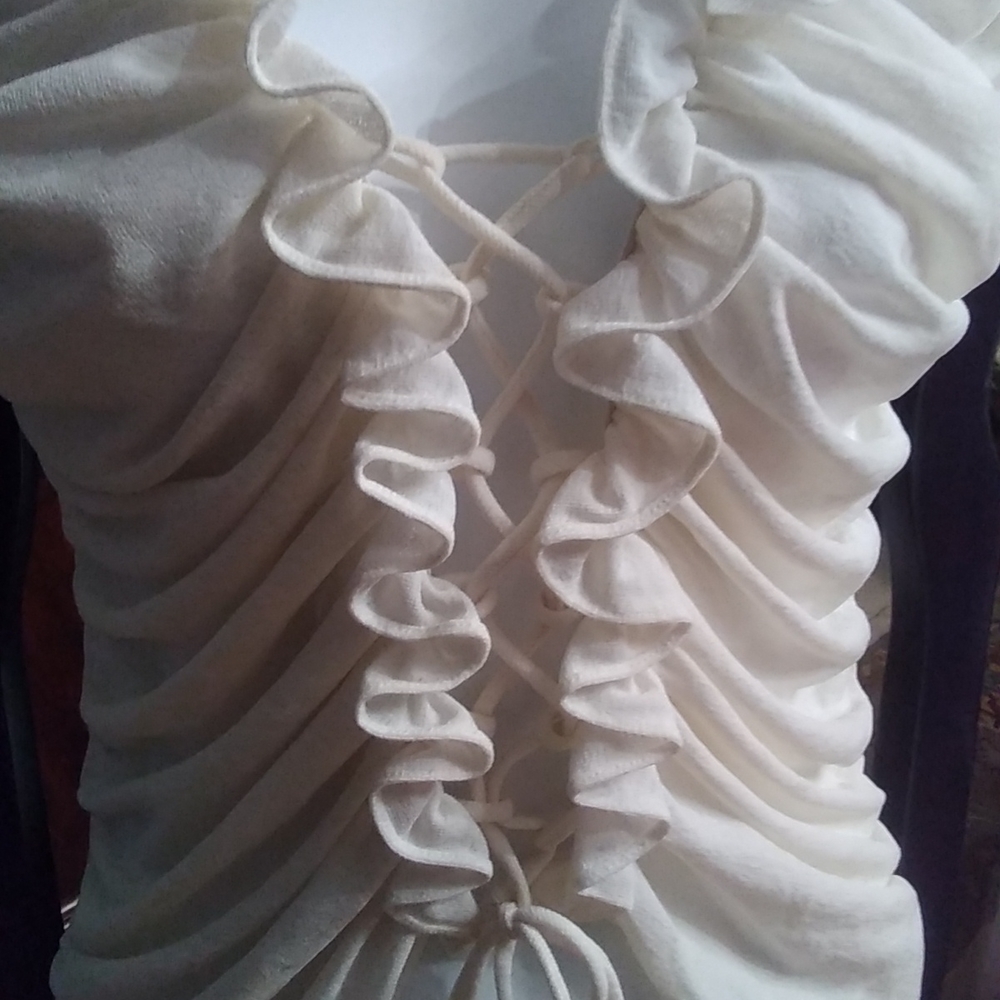 Women's Fashion Top - Picture 3 of 3
